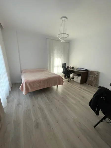 Tirane, shitet apartament 2+1 Kati 1, 88 m² 185.000 € 