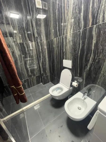 Tirane, shitet apartament 2+1 Kati 1, 88 m² 185.000 € 