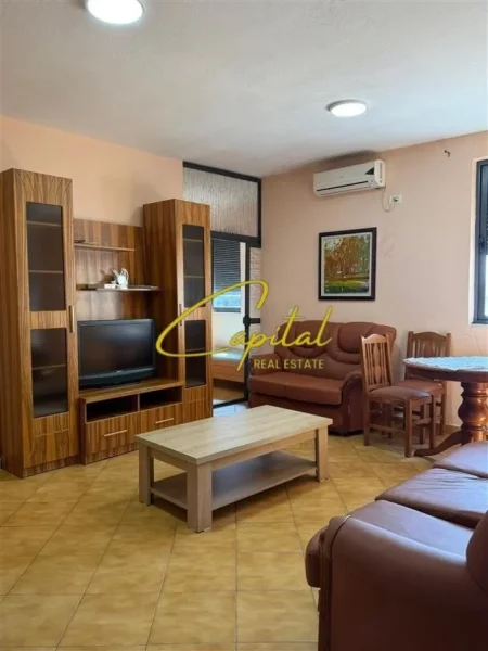 Tirane, jepet me qera apartament 2+1 Kati 9, 85 m² 580 € (KOMUNA E PARISIT)