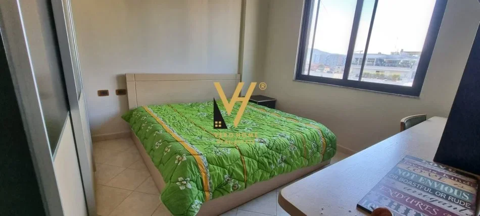 Tirane, jepet me qera apartament 3+1+Ballkon Kati 5, 115 m² 1.200 € (21 DHJETORI)