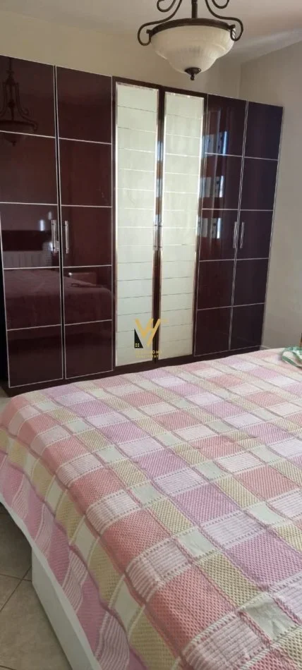 Tirane, jepet me qera apartament 3+1+Ballkon Kati 5, 115 m² 1.200 € (21 DHJETORI)