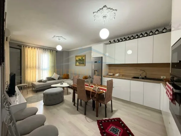 Tirane, jepet me qera apartament 1+1 Kati 1, 66 m² 480 € (VILA L)   UNA54549