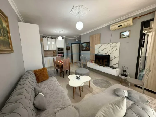 Tirane, jepet me qera apartament 1+1 Kati 1, 66 m² 480 € (VILA L)   UNA54549