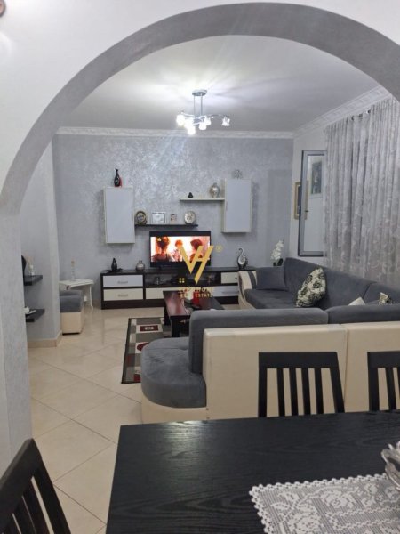 Elbasan, shitet Vile 2 Katshe , 300 m² 280.000 € (GRAMSH)