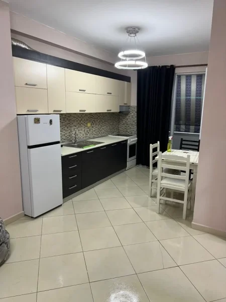 Tirane, jepet me qera apartament 1+1 Kati 7, 66 m² 400 € (Astir)