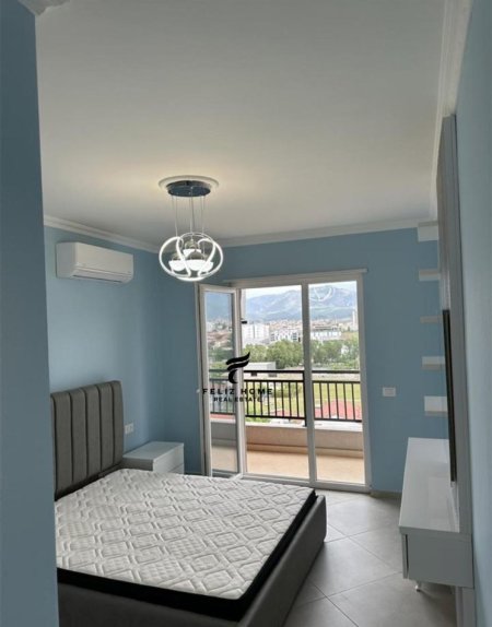 Tirane, jepet me qera apartament 2+1+Ballkon Kati 8, 110 m² 550 € (ASTIR)