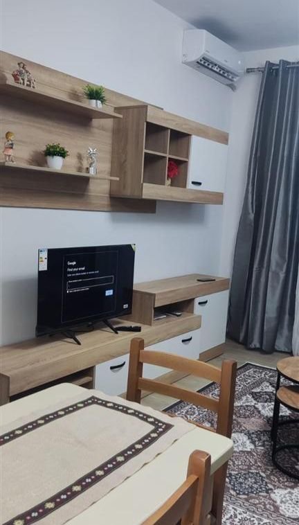 Tirane, jepet me qera apartament 2+1 Kati 9, 80 m² 450 € (misto mame)