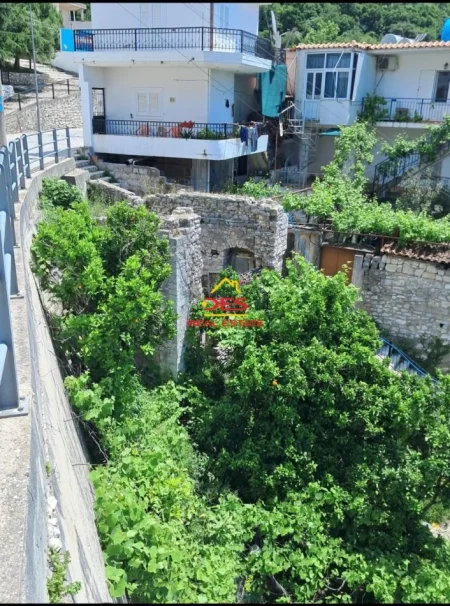 Himare, shitet truall , 200 m² 80.000 € (Vuno)