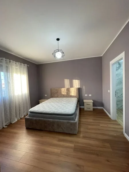 Tirane, jepet me qera apartament 2+1 Kati 7, 107 m² 650 € (OASIS RESIDENCE)