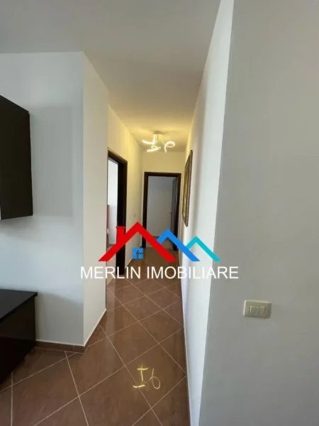 Tirane, shitet apartament 2+1+Ballkon Kati 6, 122 m² 200.000 € (RRUGA HOXHA TAHSIN)