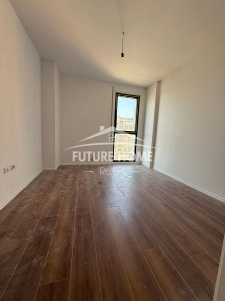 Tirane, shitet apartament 2+1 Rruga Sadik Petrela