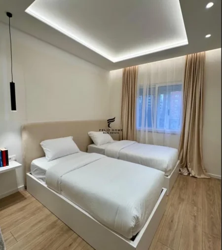 Tirane, jepet me qera apartament 2+1 Kati 3, 80 m² 700 € (ALI DEMI)