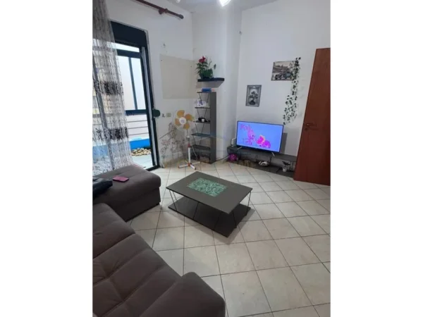 Shitet, Apartament 1+1, Kombinat. OPP54395