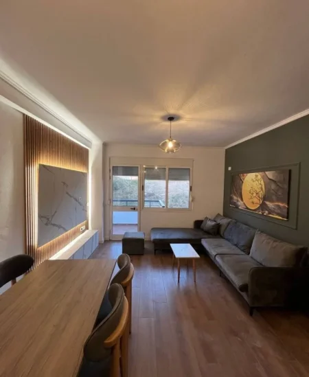 Durres, shitet apartament 1+1+Ballkon , 60 m² 73.000 € (Shkembi i Kavajes Durres)