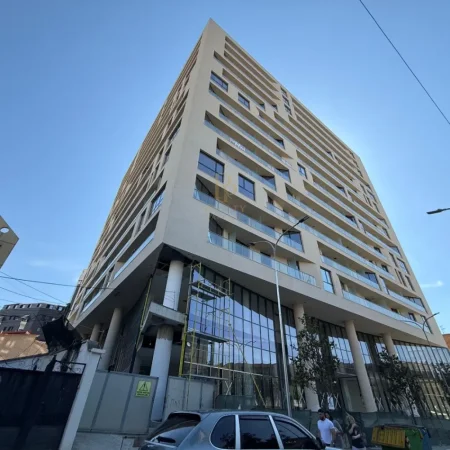 Tirane, shitet apartament 3+1+Ballkon Kati 9, 140 m² 320.000 € (Rr. Mine Peza)