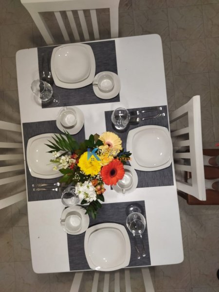 Tirane, jepet me qera apartament 2+1+Aneks Kati 4, 80 m² 550 € (Rruga Irfan Tomini, afer shkolles 26 Nentori)