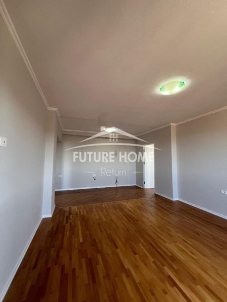 Tirane, shitet apartament 2+1 Kati 7, 109 m² 175.000 € (Kinostudio)