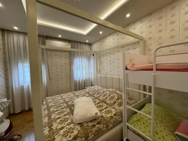 Tirane, jepet me qera apartament 2+1 Kati 5, 102 m² 550 € 