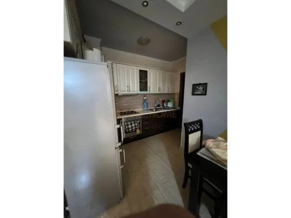 0683487469 Tirane, shitet apartament 2+1+Ballkon Kati 4, 86 m² 155.000 € (Fusha e Avicaionit)
