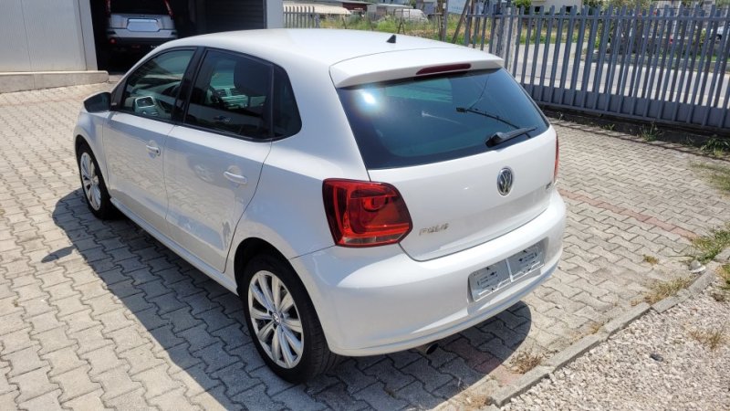 Shitet makine vw polo Nafte, e bardhë manuale Kondicioner 192.000 km 4.500 €
