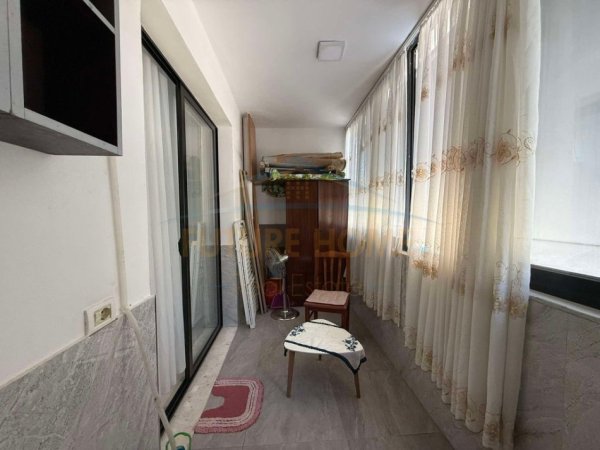 Tirane, jepet me qera apartament 1+1+Ballkon Kati 1, 66 m² 480 € (Unaza e Re)