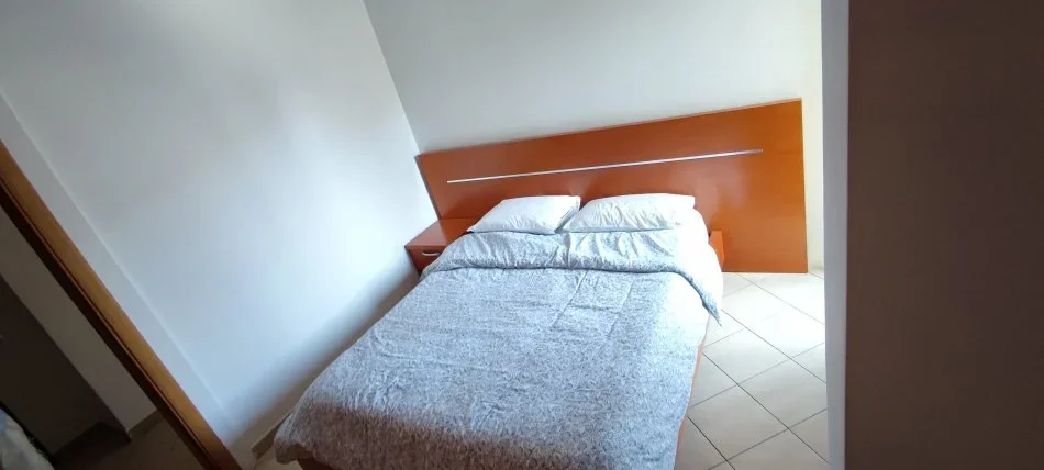 Tirane, jepet me qera apartament 1+1 Kati 6, 70 m² 500 € (Rruga e Barrikadave)