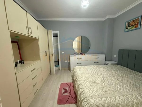 0683487469 Tirane, jepet me qera apartament 1+1+Ballkon Kati 1, 66 m² 480 € (Prane Viles L)