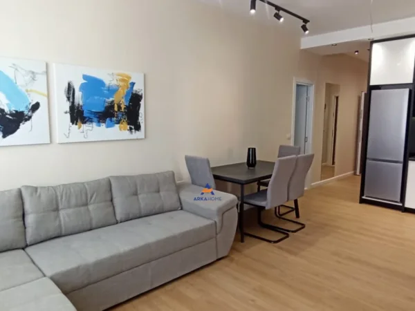 Tirane, shes apartament 2+1+Ballkon Kati 7, 88 m² 143.000 € (DRITAN HOXHA LAPRAKE)