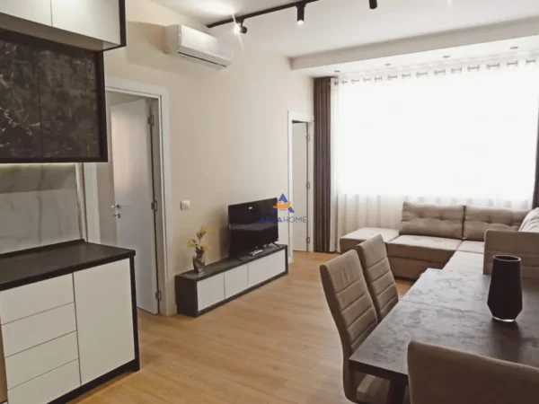 Tirane, shes apartament 2+1+Ballkon Kati 7, 88 m² 143.000 € (DRITAN HOXHA LAPRAKE)