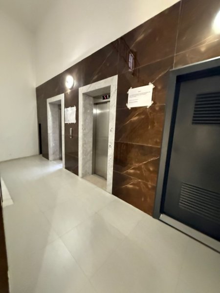 Tirane, jepet me qera apartament 2+1 Kati 3, 100 m² 500 € (ASTIR)