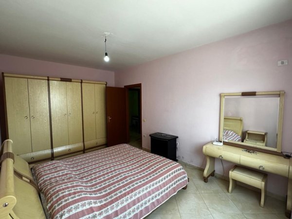 Tirane, jepet me qera apartament 2+1+Ballkon Kati 2, 120 m² 650 € (don bosko)