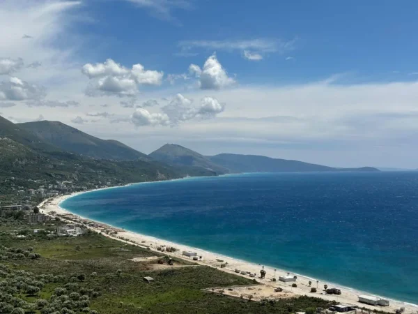 Vlore, shitet toke ne bregdet , 1.000 m² 130.000 € (Borsh)