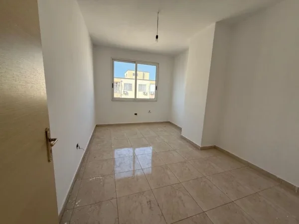 Tirane, shitet apartament 2+1 Kati 8, 218 m² 140.000 € (ASTIR)