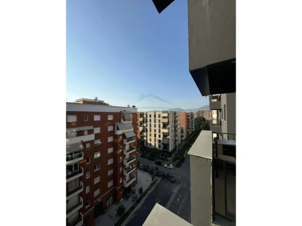 Tirane, jepet me qera apartament 2+1+Ballkon Kati 7, 108 m² 650 € (unaza re )   UNA54595