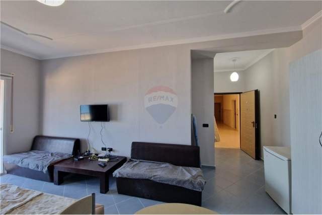Vlore, shitet garsonier 1+1 Kati 5, 50 m² 59.000 Euro (Rruga Dhimiter Konomi)