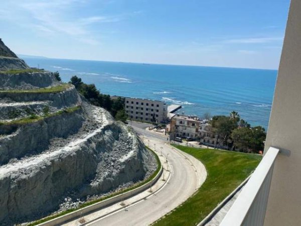 Durres, shitet apartament 2+1+BLK Kati 3, 107 m² 180.000 Euro (Currila, Durres)