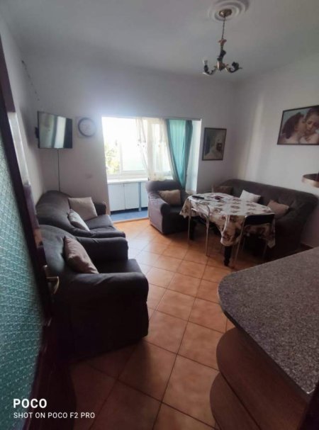 Tirane, jepet me qera apartament 1+1+BLK Kati 4, 70 m² 35.000 Leke (rruga Vexhi Buharaja)