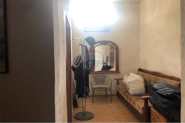 Vlore, shitet shtepi 1 Katshe Kati 1, 351 m² 75.000 Euro (Rruga Hysen Bregasi)