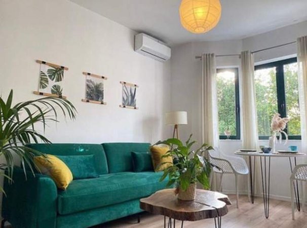 Tirane, jepet me qera apartament 1+1 60 m² 400 Euro (Siri Kodra)