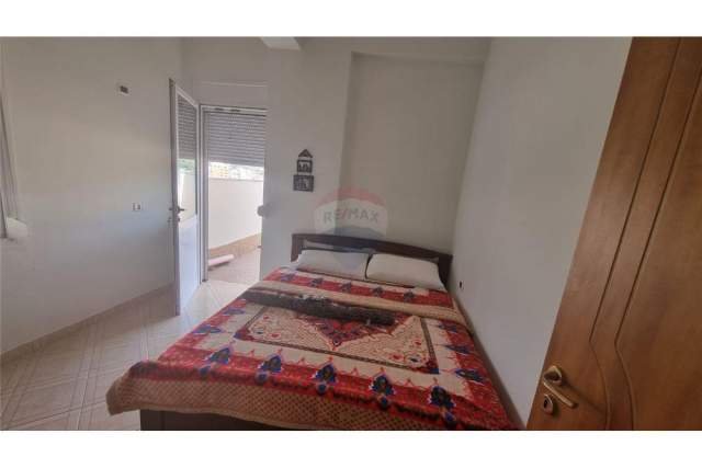Vlore, shitet Penthouse 2+1+BLK 160 m² 160.000 Euro (Rruga Murat Terbaci)