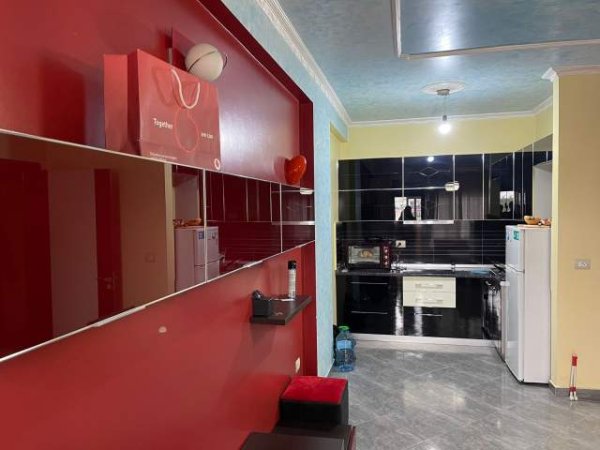 Tirane, jepet me qera apartament 1+1+BLK Kati 4, 67 m² 420 Euro