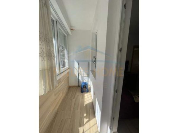 Tirane, shitet apartament 2+1+BLK Kati 2, 66 m² 110.000 Euro (Rruga e Kavajes)
