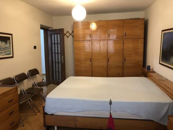 Tirane, jepet me qera apartament 2+1 Kati 3, 75 m² 350 Euro (Rruga Mine Peza)