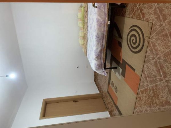 Tirane, jepet me qera apartament 3+1+BLK Kati 6, 120 m² 300 Euro (Rruga 7 Nentori prane top chanel)