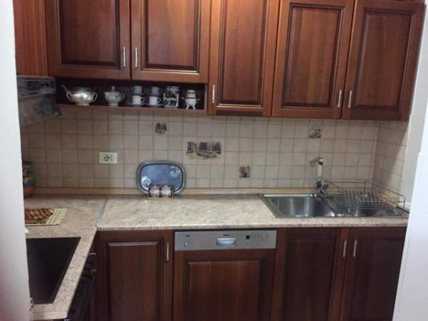 Tirane, jepet me qera apartament 1+1+A Kati 2, 60 m² 36.000 Leke (Shkolla e Baletit)