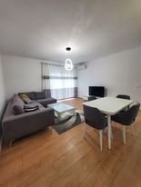 Tirane, jepet me qera apartament 2+1+BLK Kati 6, 106 m² 800 Euro (KOMPLEKSI DELIJORGJI)