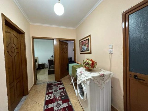 Tirane, shitet apartament 2+1 Kati 1, 80 m² 55.000 Euro (BULEVARDI BLU)