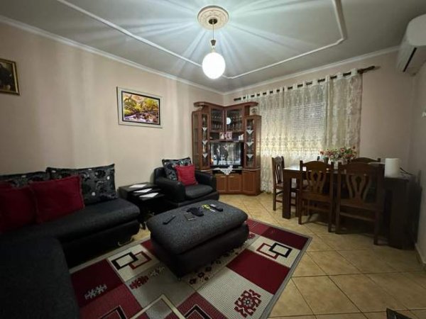 Tirane, shitet apartament 2+1 Kati 1, 80 m² 55.000 Euro (BULEVARDI BLU)