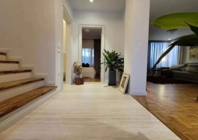 SUPER RAST !!!!!, shitet Vile 4+1 ME PISHINE, 2 kate 500 m²  truall, 515.000 Euro (Berzhite te Green Garden Residence)