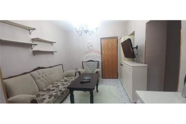 Tirane, jepet me qera apartament 1+1 Kati 2, 57 m² 40.000 Leke (Rruga Fortuzi)